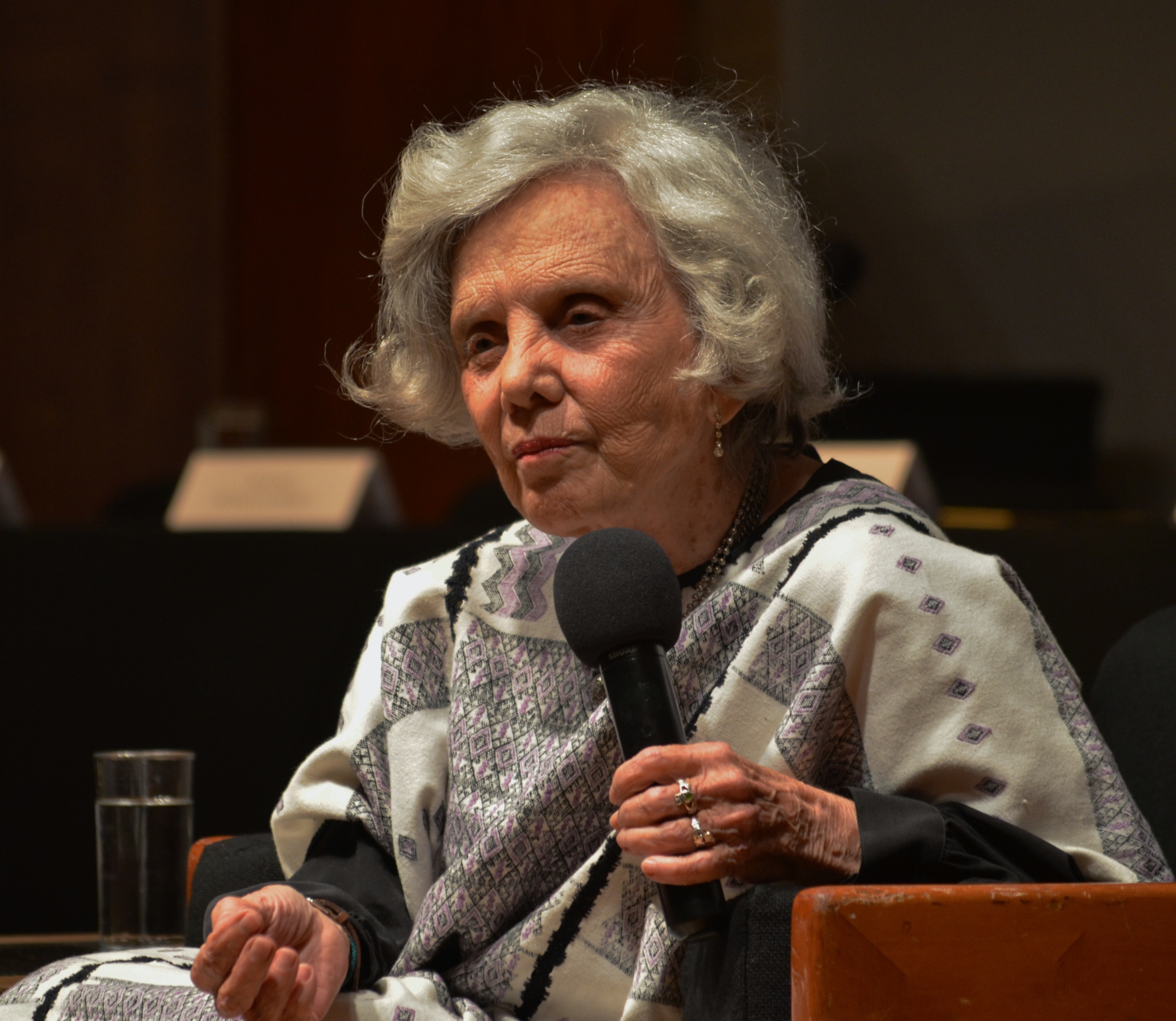 Elena Poniatowksa. Cortesía del Instituto Nacional de Bellas Artes (INBA).