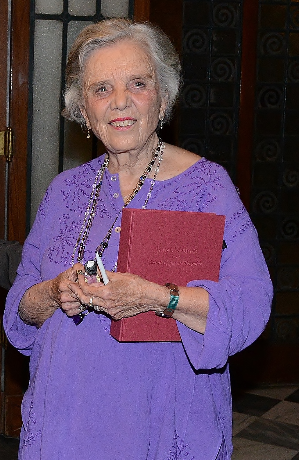 Elena Poniatowksa. Cortesía del Instituto Nacional de Bellas Artes (INBA).