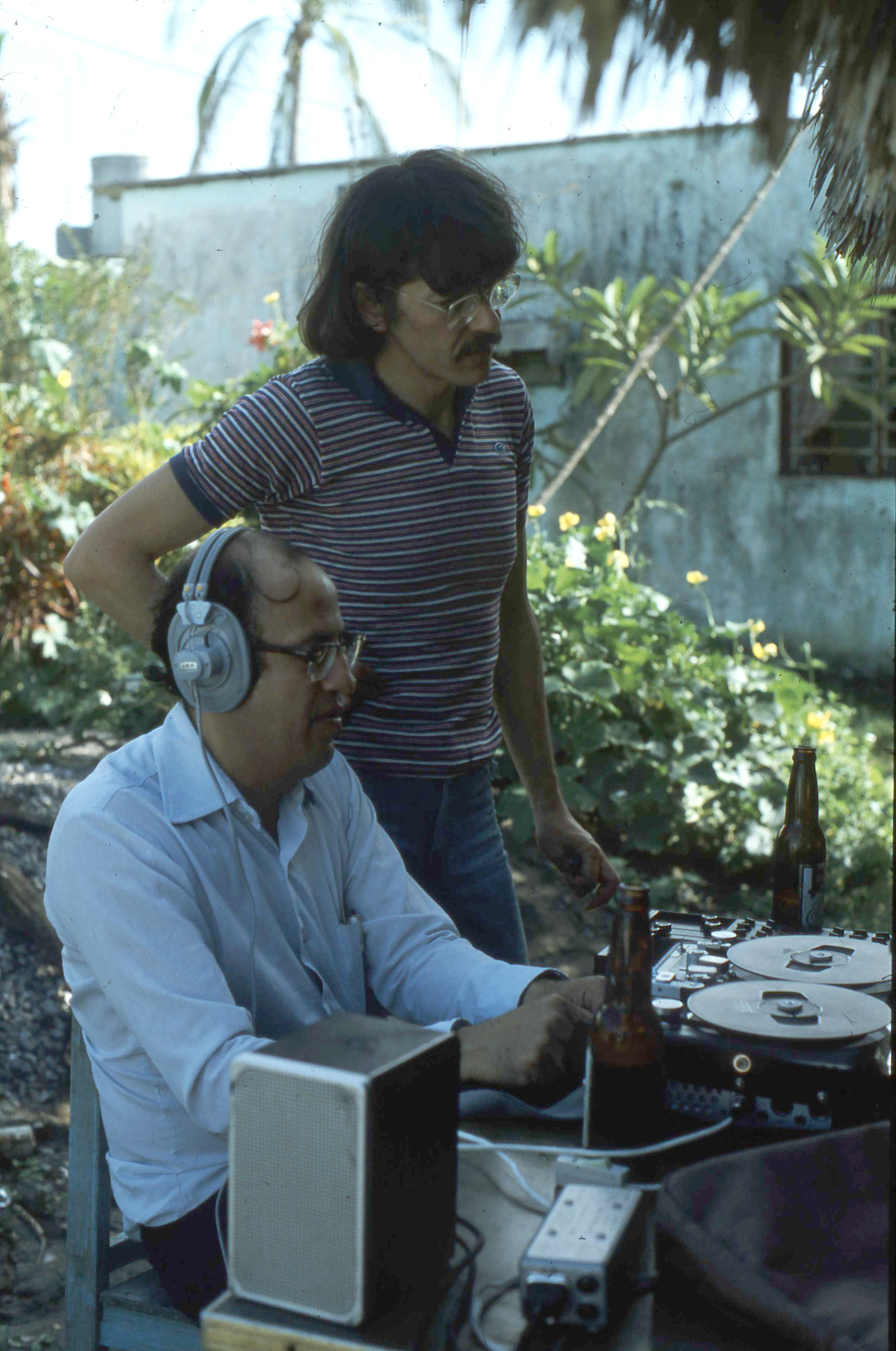 Enrique Ramírez de Arellano y Eduardo Llerenas grabando